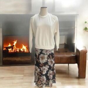 Lanston Cream Open Back Cutout Sweatshirt Long Sleeve‎ Medium Minimalist Chic
